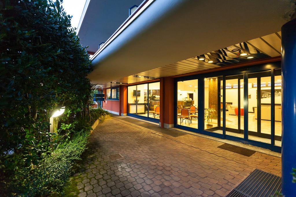 Blue Relais Maggiore Dormelletto Exterior photo